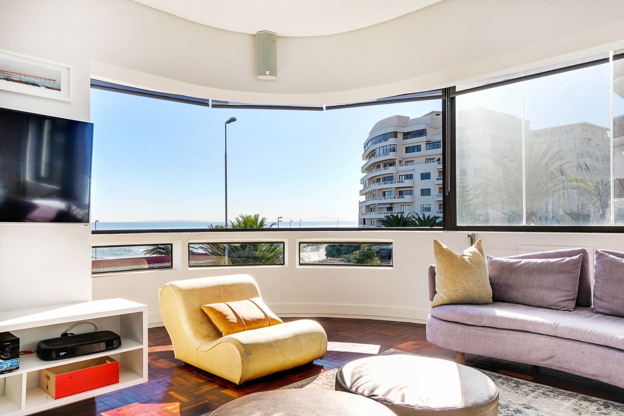 Backup Powered Sea View Apartment On The Promenade Kapstaden Eksteriør billede
